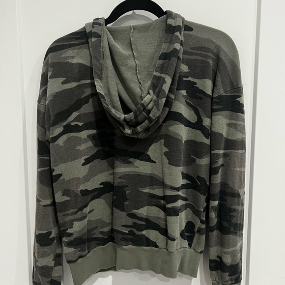 Splendid Camo Hoodie Size M - Picture 8 of 8